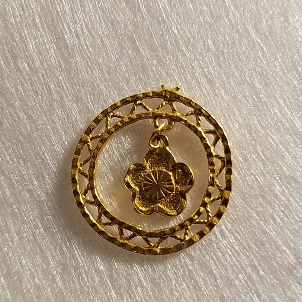 Lady 24 K gold pendent